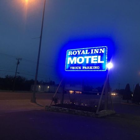 Royal Inn Early Екстериор снимка