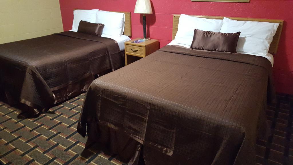 Royal Inn Early Екстериор снимка