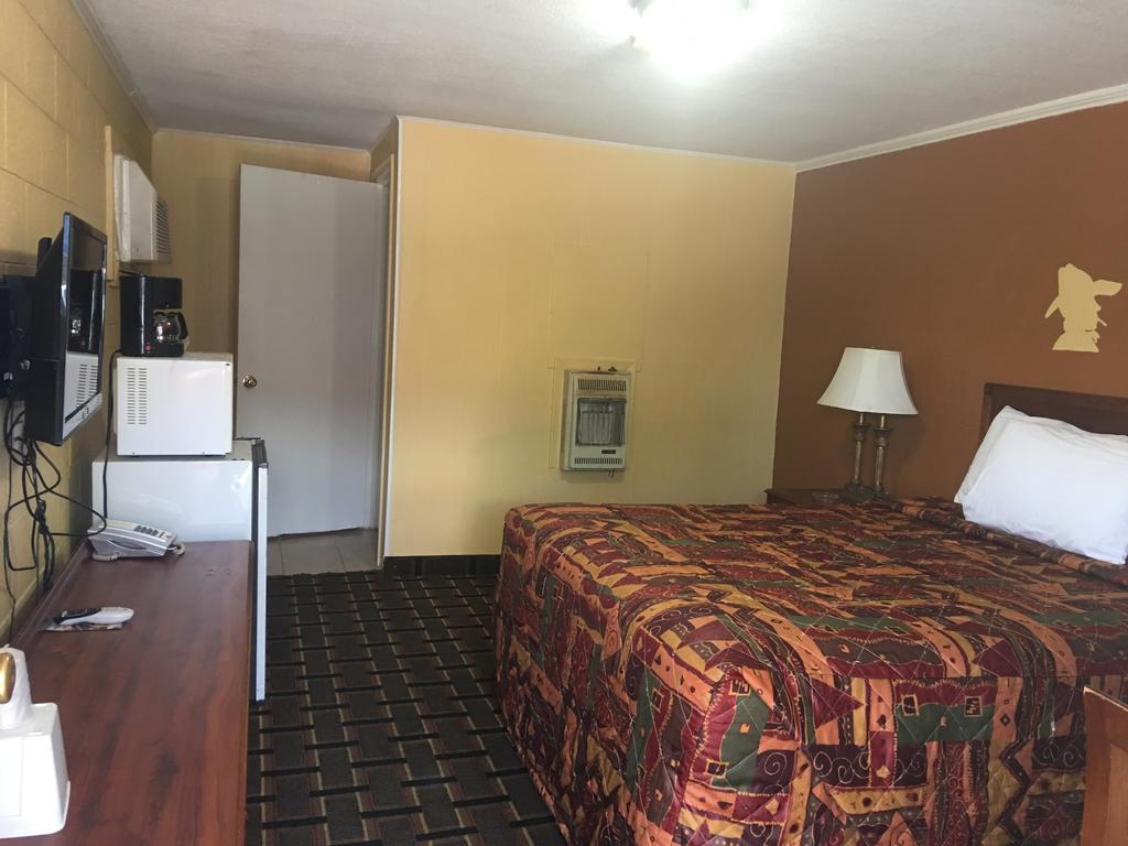 Royal Inn Early Екстериор снимка