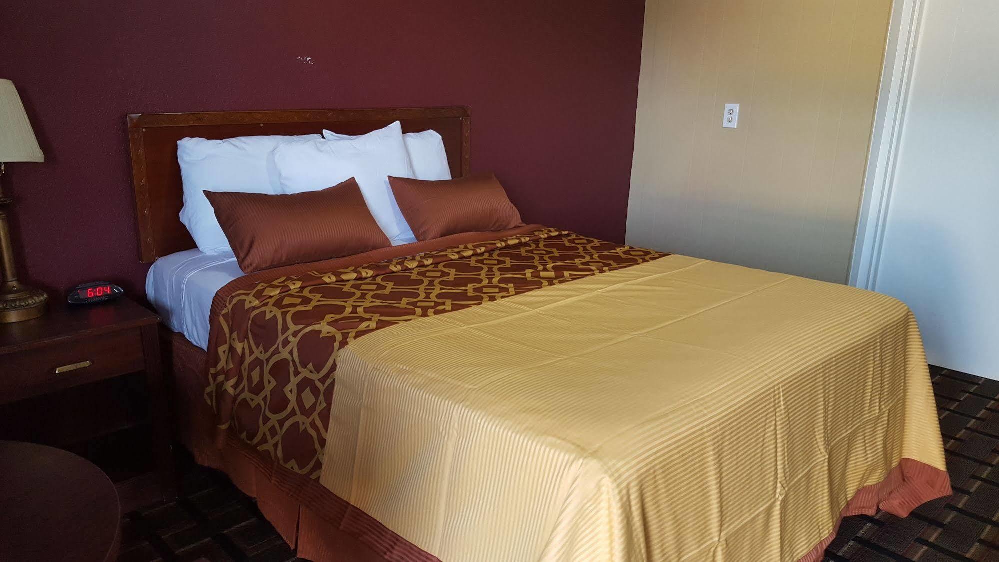 Royal Inn Early Екстериор снимка