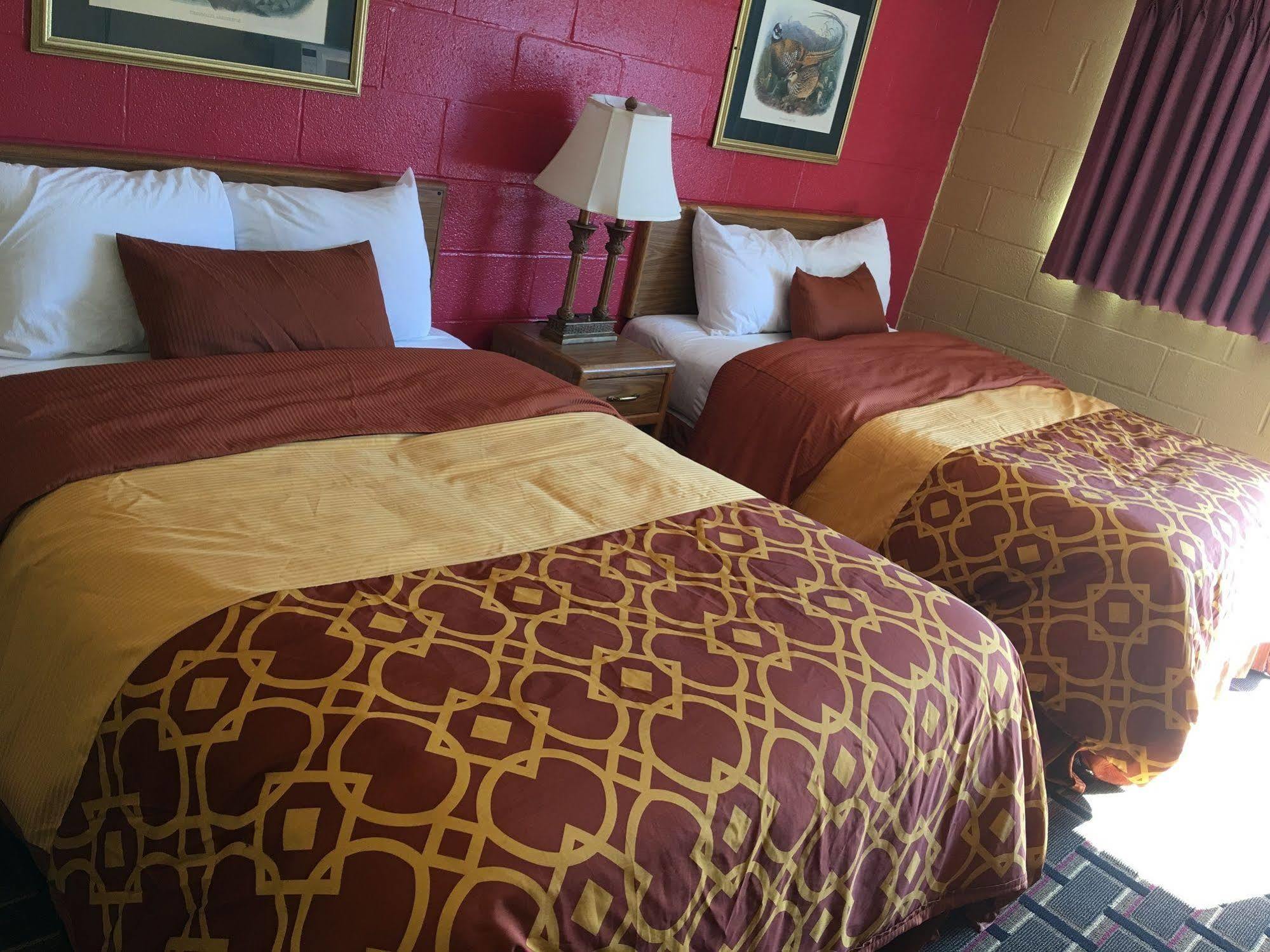 Royal Inn Early Екстериор снимка