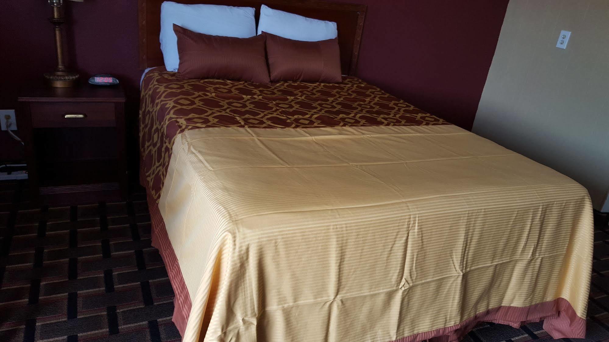 Royal Inn Early Екстериор снимка